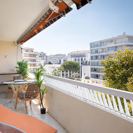 Rue D'antibes Bright With Terrace Apartment Cannes